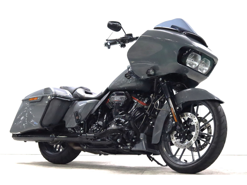 HARLEY-DAVIDSON FLTRXSE CVO