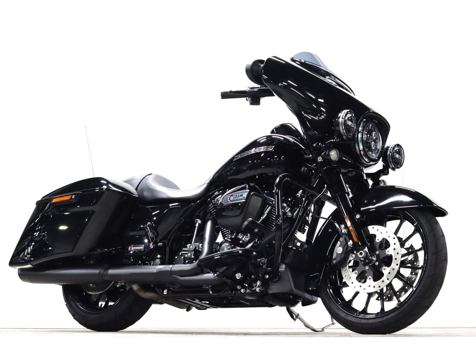 HARLEY-DAVIDSON FLHXS