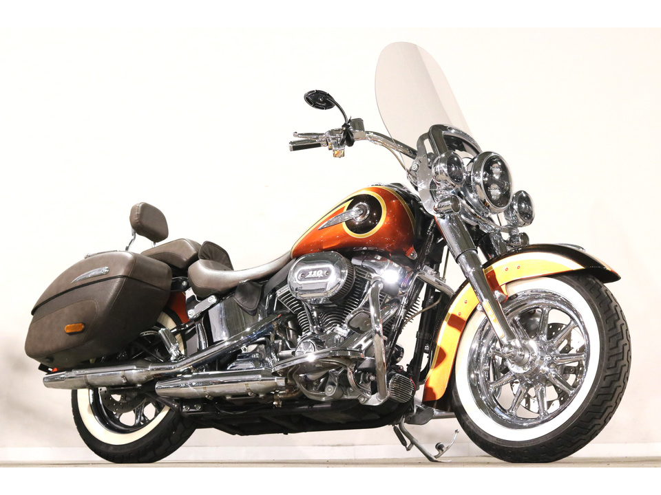 HARLEY-DAVIDSON FLSTN CVO