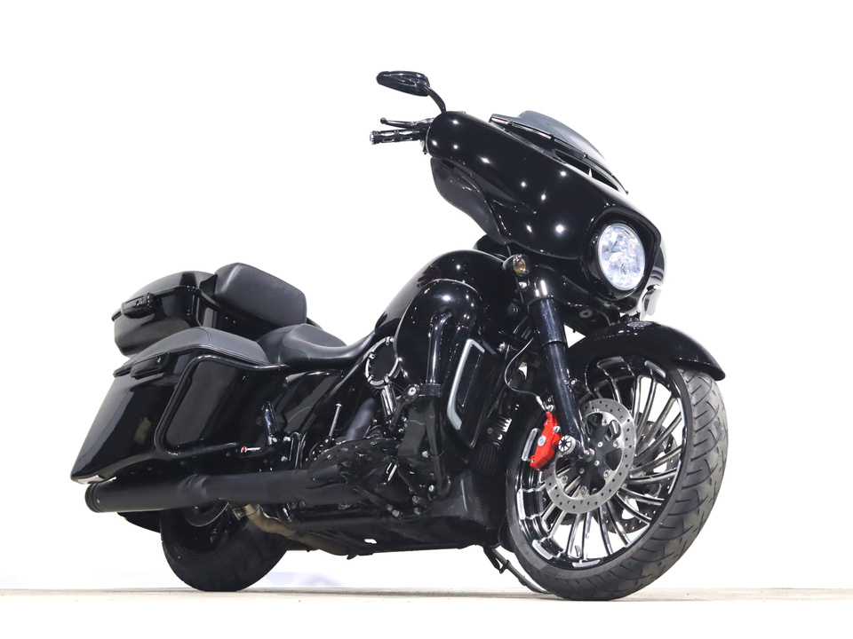 HARLEY-DAVIDSON FLHXS