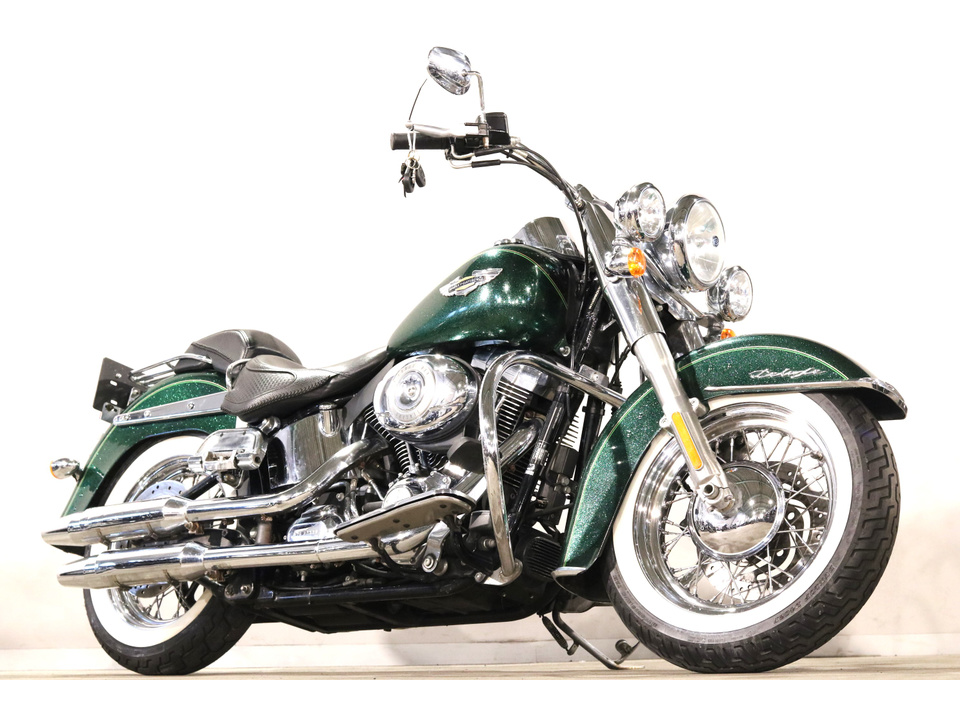 HARLEY-DAVIDSON FLSTN Softail Deluxe