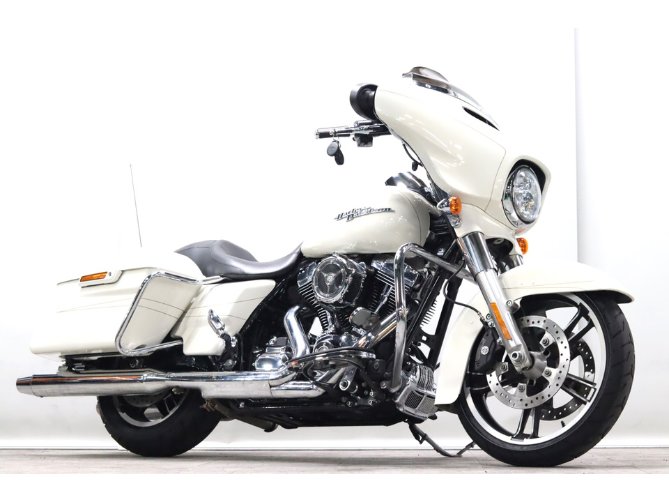 HARLEY-DAVIDSON FLHX Street Glide Special