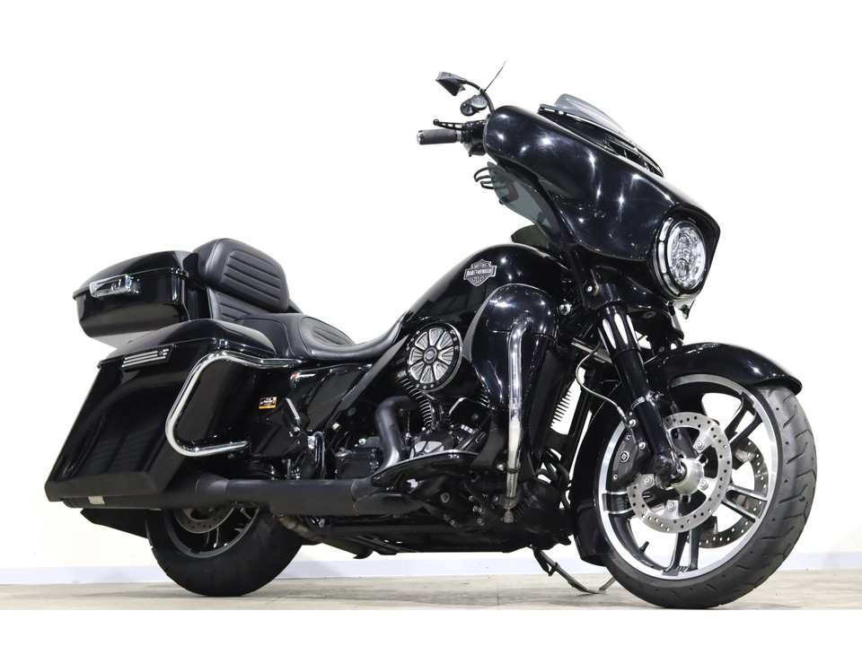 HARLEY-DAVIDSON FLHX103 Street Glide