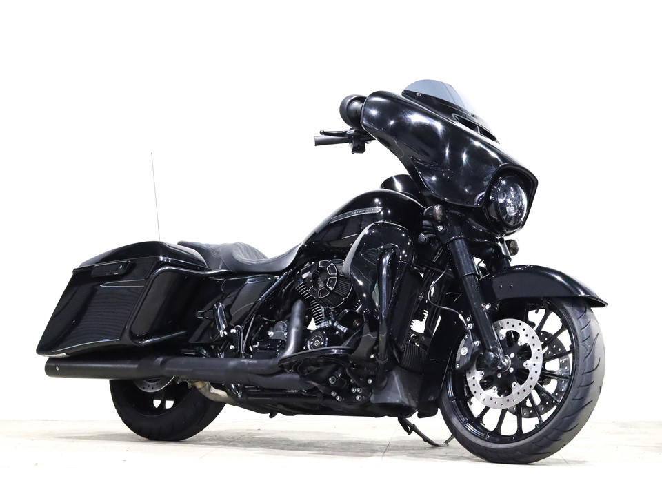 HARLEY-DAVIDSON FLHXS