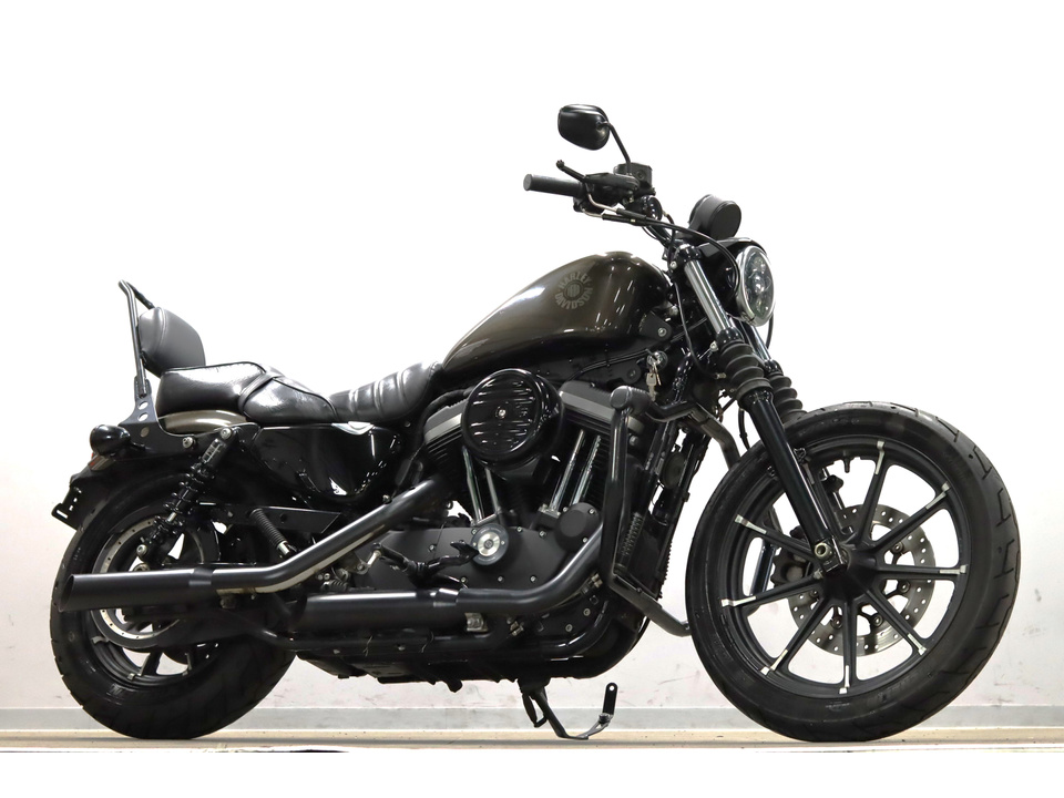HARLEY-DAVIDSON XL883 N Iron