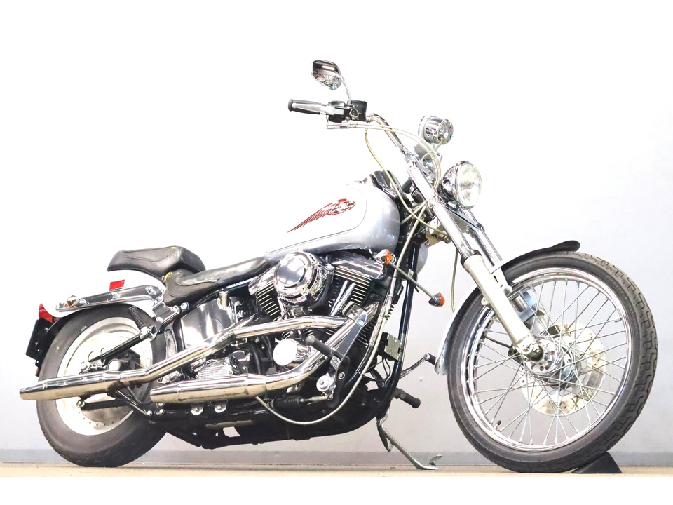 HARLEY-DAVIDSON FXSTC Softail Custom