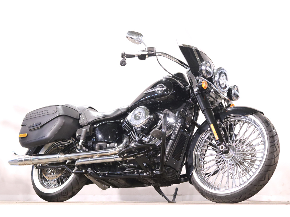 HARLEY-DAVIDSON FLHCS