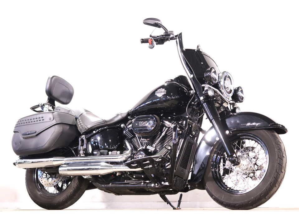 HARLEY-DAVIDSON FLHCS