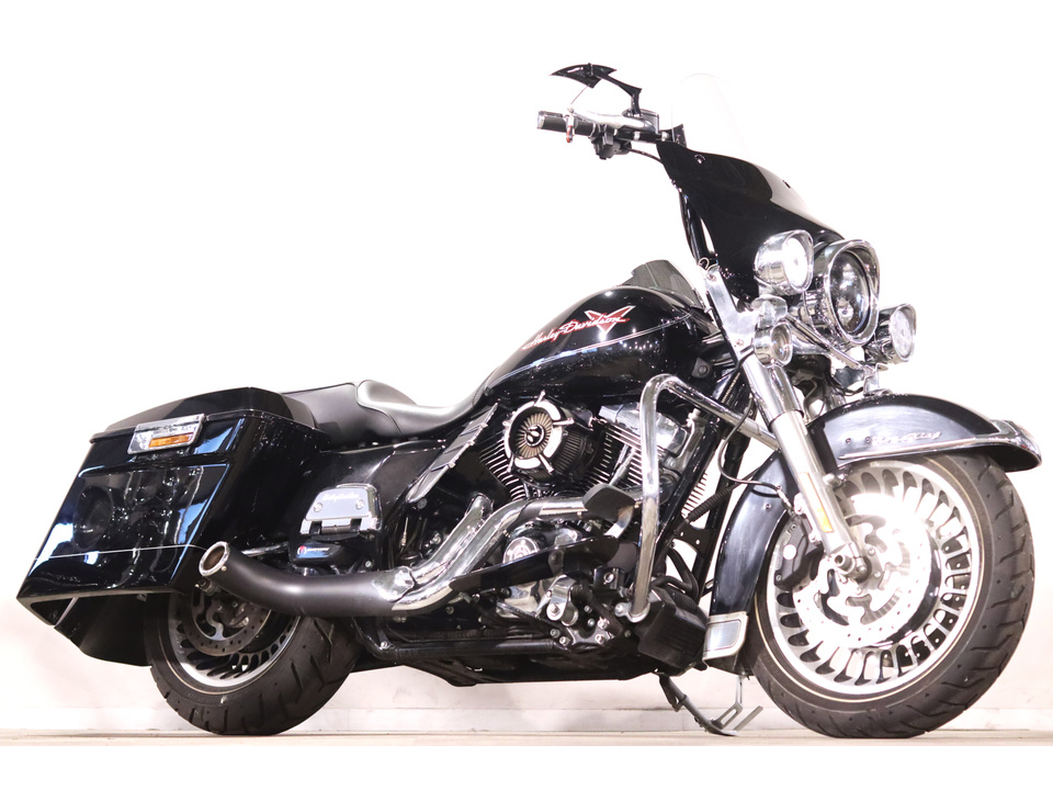 HARLEY-DAVIDSON FLHR Road King