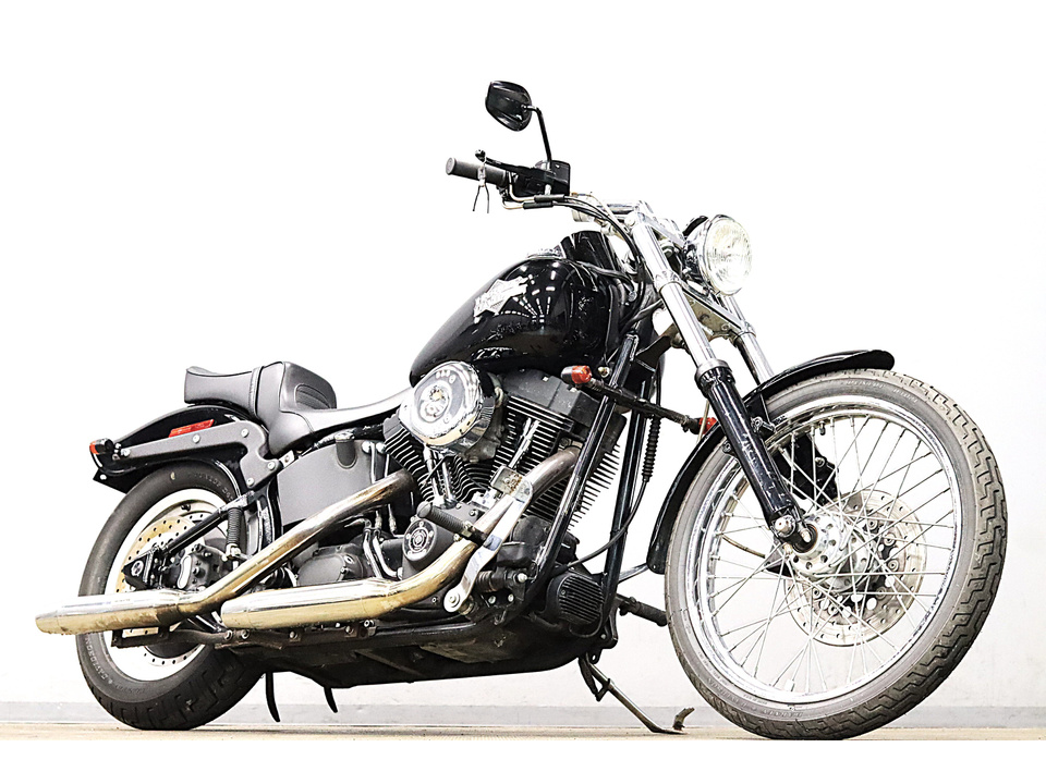 HARLEY-DAVIDSON FXSTB
