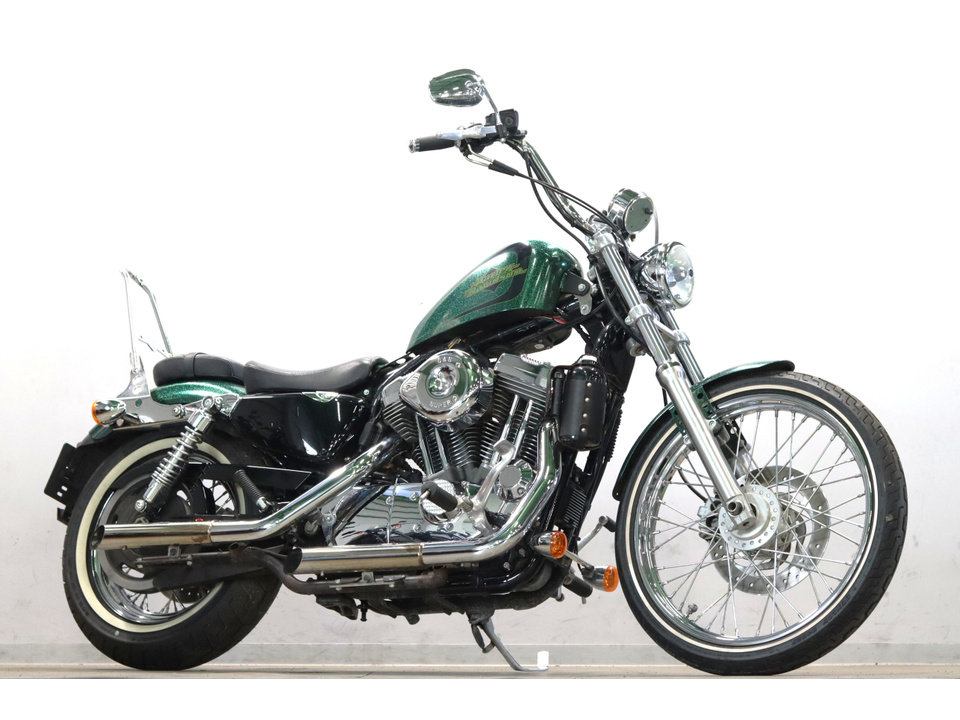 HARLEY-DAVIDSON XL1200 V Seventy-Two