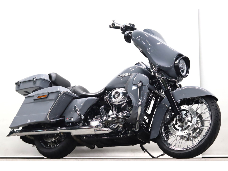 HARLEY-DAVIDSON FLHX103 Street Glide