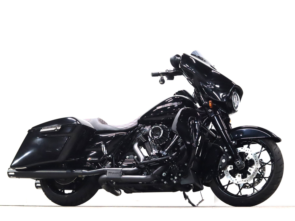 HARLEY-DAVIDSON FLHXS