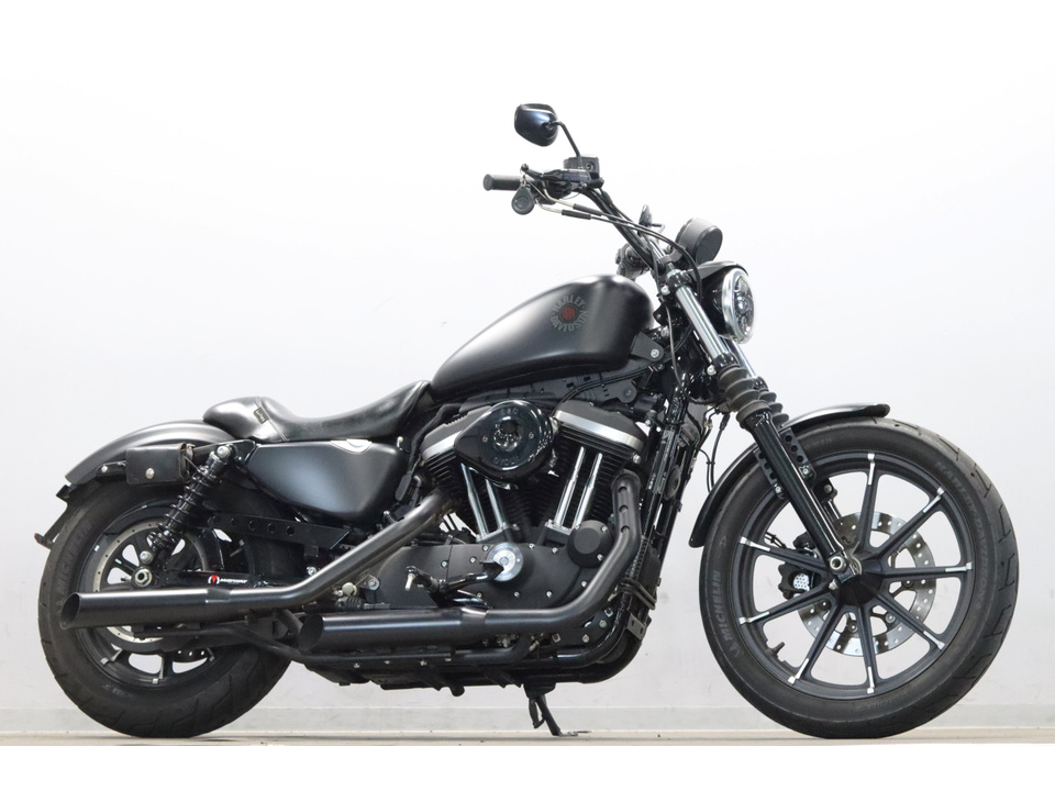 HARLEY-DAVIDSON XL883 N Iron