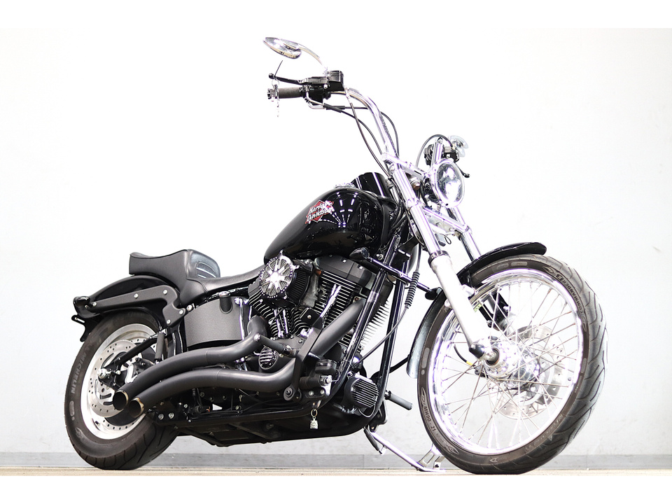 HARLEY-DAVIDSON FXSTB