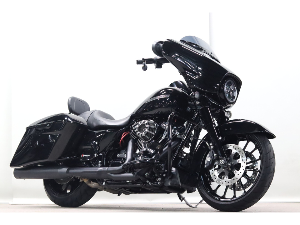 HARLEY-DAVIDSON FLHXS