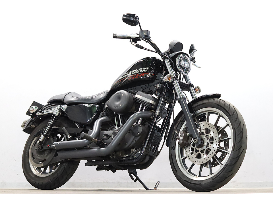 HARLEY-DAVIDSON XL883 R Sportster