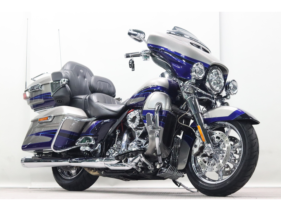 HARLEY-DAVIDSON FLHTKSE CVO
