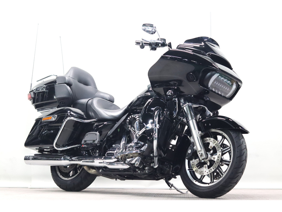 HARLEY-DAVIDSON FLTRU Road Glide Ultra