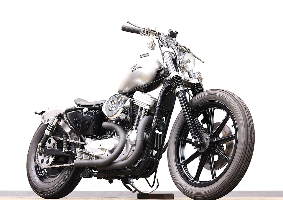 HARLEY-DAVIDSON XLH883
