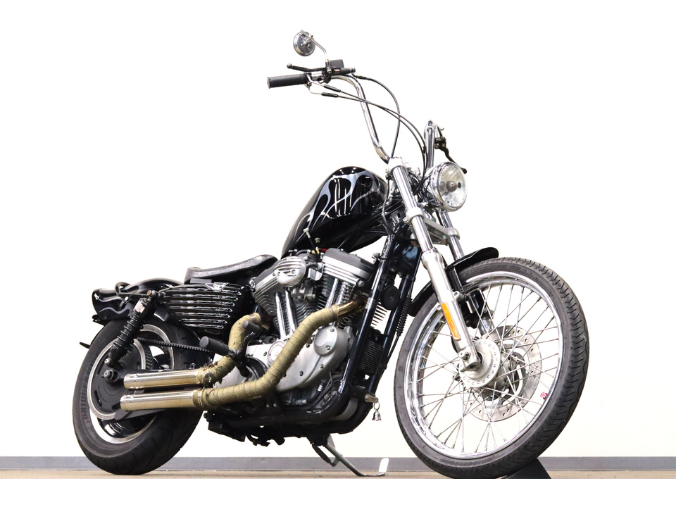 HARLEY-DAVIDSON XL883 C