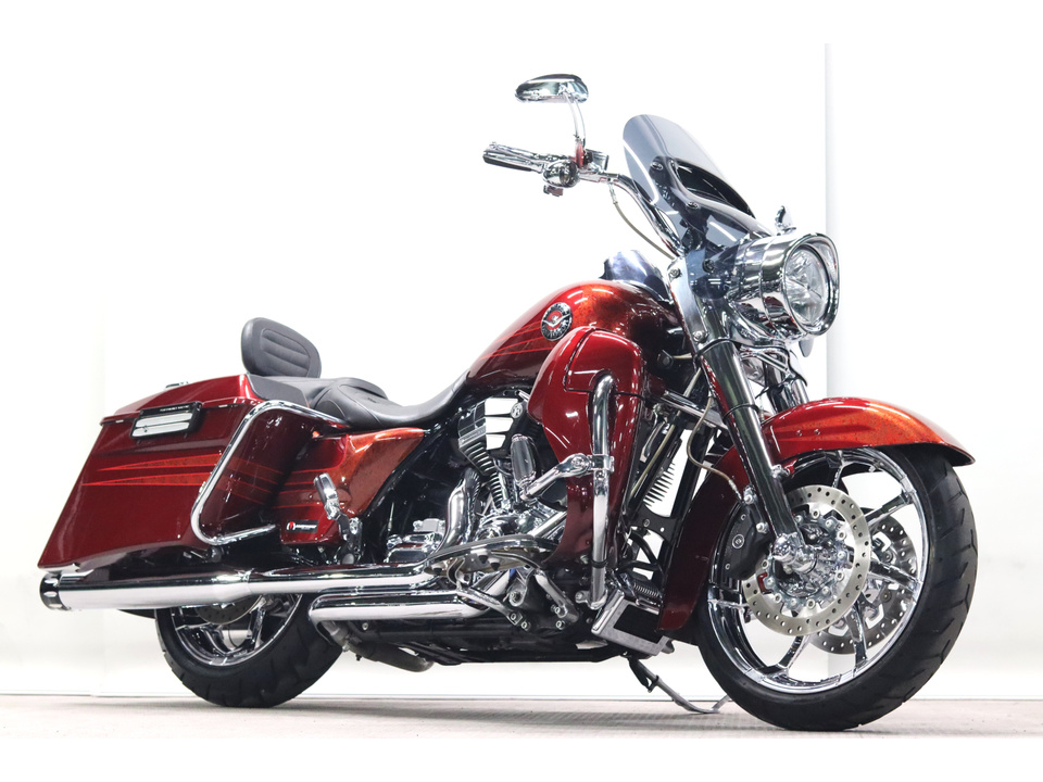 HARLEY-DAVIDSON FLHRSE5 CVO