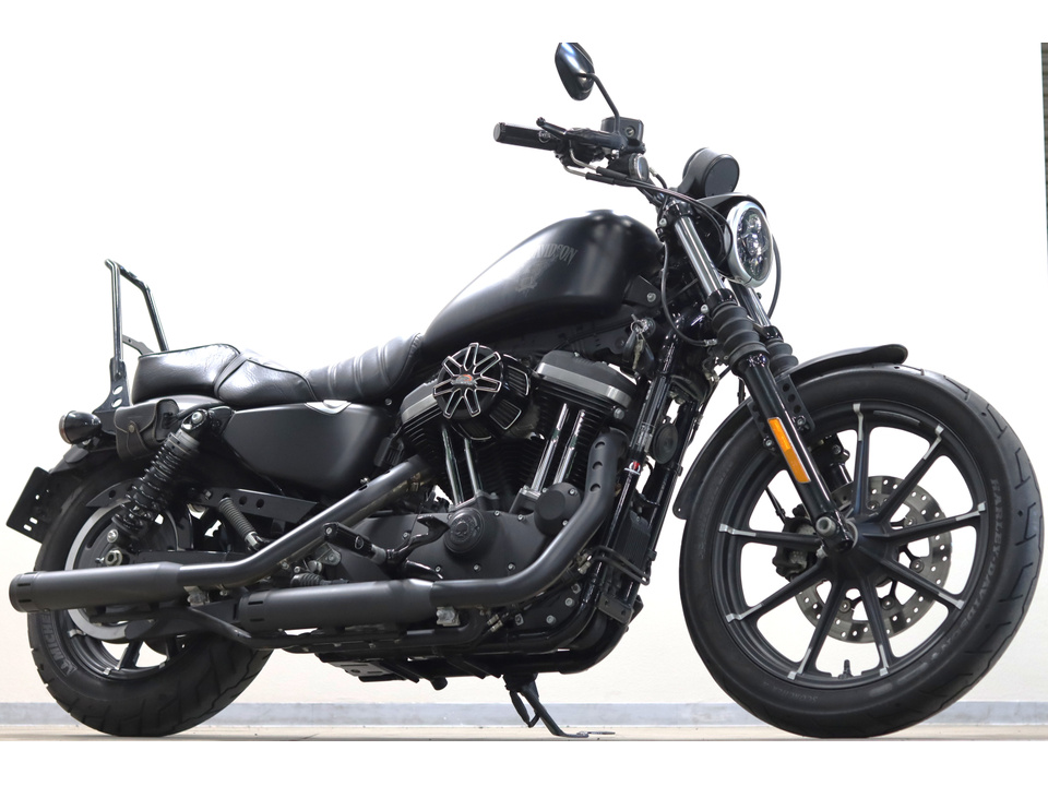 HARLEY-DAVIDSON XL883 N Iron
