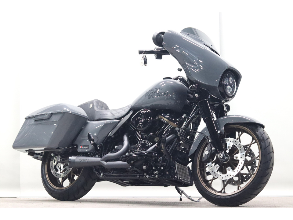 HARLEY-DAVIDSON FLHXST
