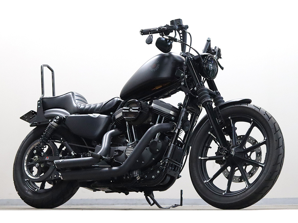 HARLEY-DAVIDSON XL883 N Iron