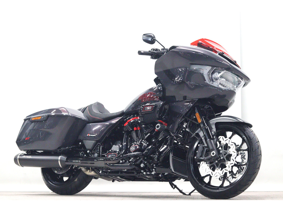 HARLEY-DAVIDSON FLTRXSTSE CVO