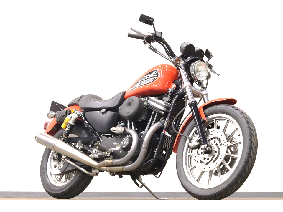 HARLEY-DAVIDSON XL883 R
