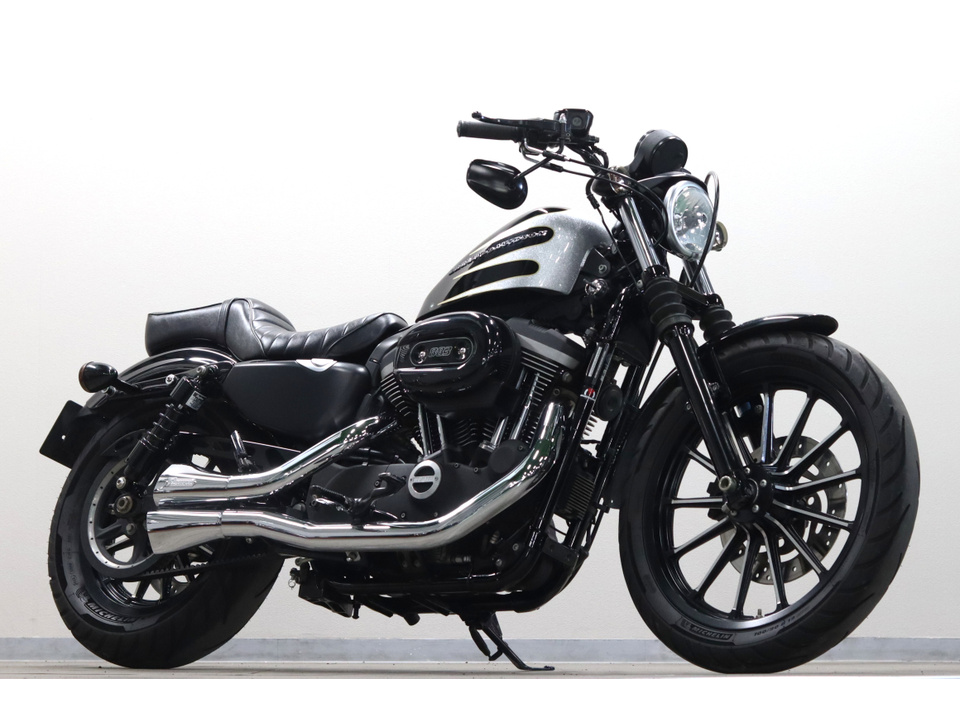 HARLEY-DAVIDSON XL883 N Iron