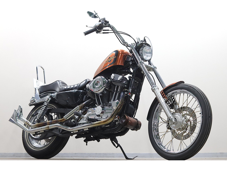 HARLEY-DAVIDSON XL1200 V Seventy-Two