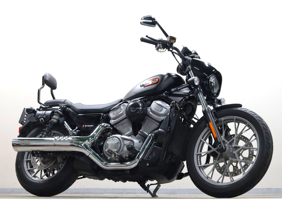 HARLEY-DAVIDSON RH975 S Nightster