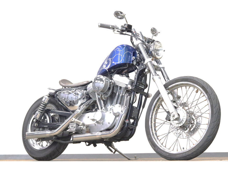 HARLEY-DAVIDSON XLH883