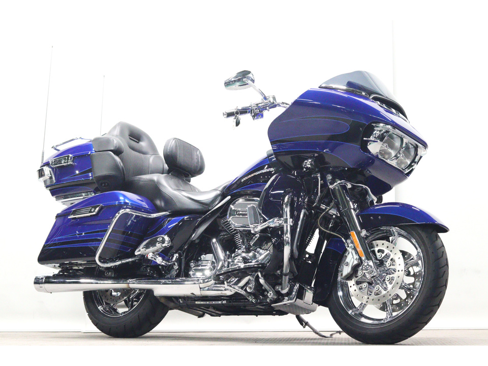 HARLEY-DAVIDSON FLTRUSE CVO