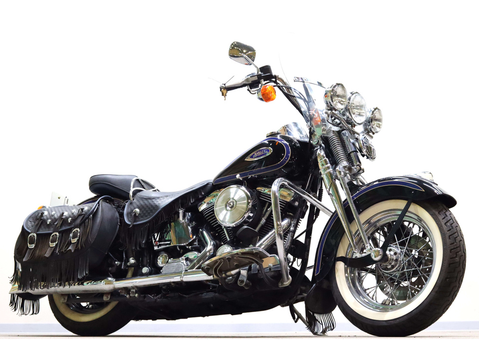 HARLEY-DAVIDSON FLSTS Heritage Springer