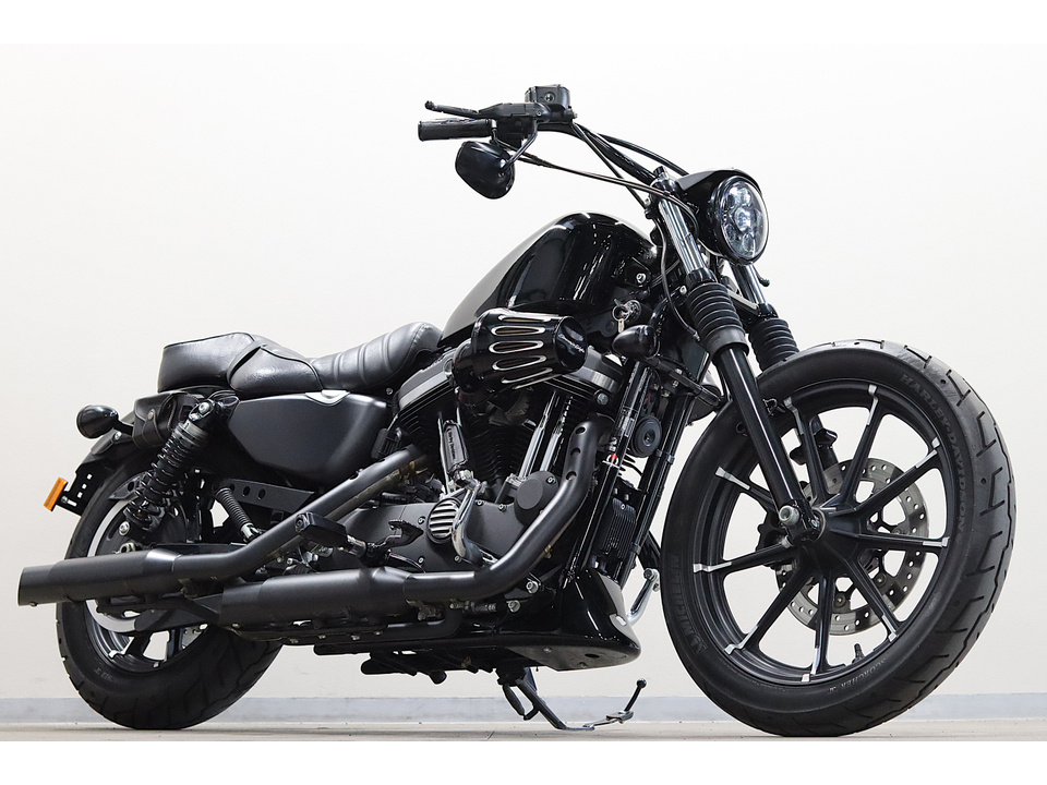 HARLEY-DAVIDSON XL883 N Iron