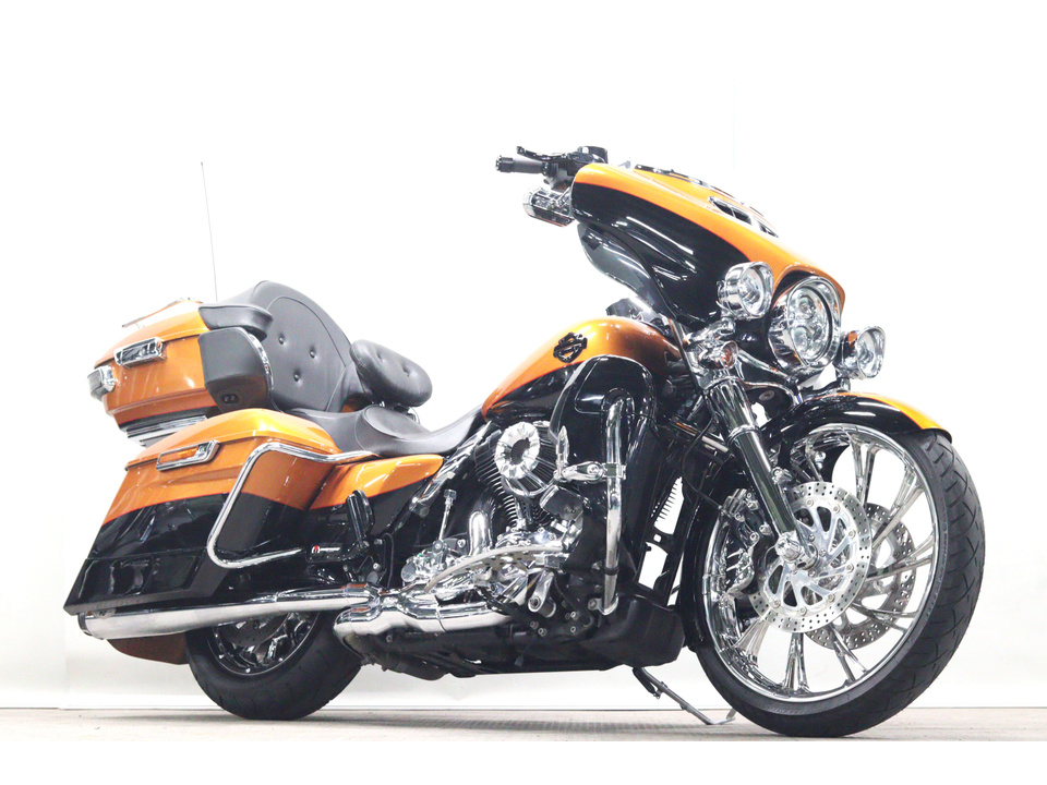 HARLEY-DAVIDSON FLHTKL TC
