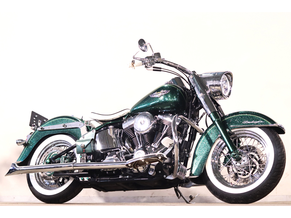 HARLEY-DAVIDSON FLSTN Softail Deluxe