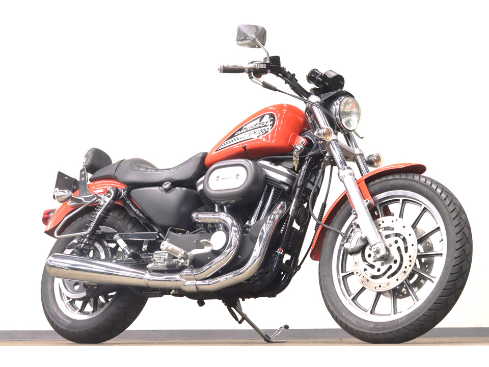 HARLEY-DAVIDSON XL883 R