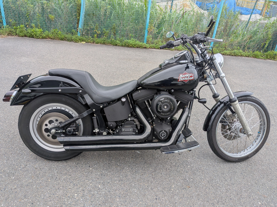 HARLEY-DAVIDSON FXSTB