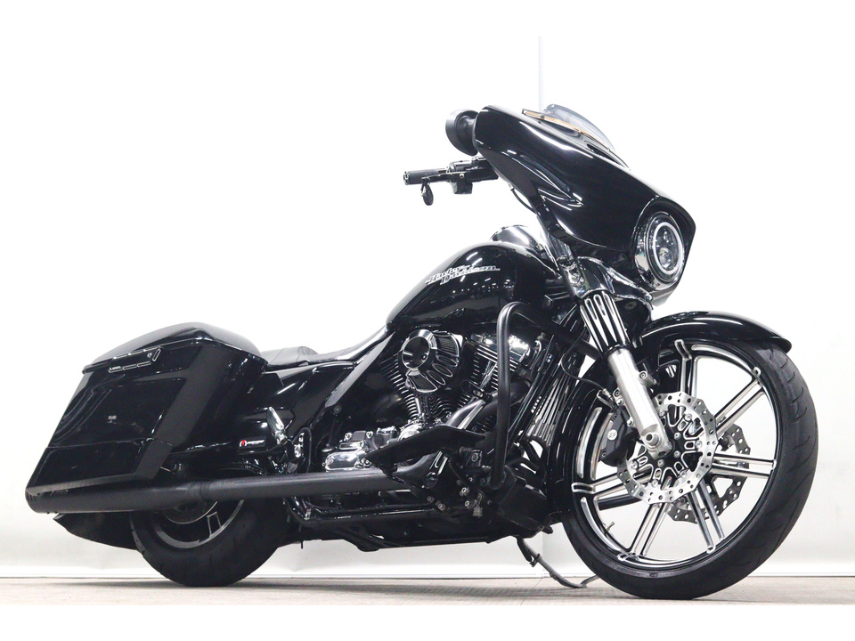 HARLEY-DAVIDSON FLHX103 Street Glide