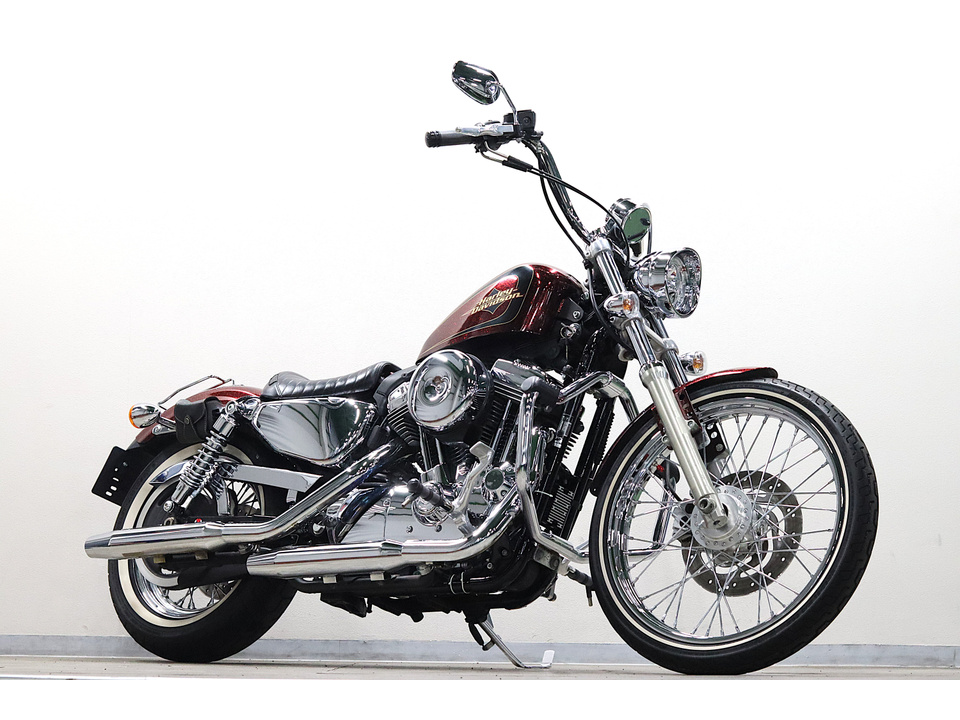 HARLEY-DAVIDSON XL1200 V Seventy-Two