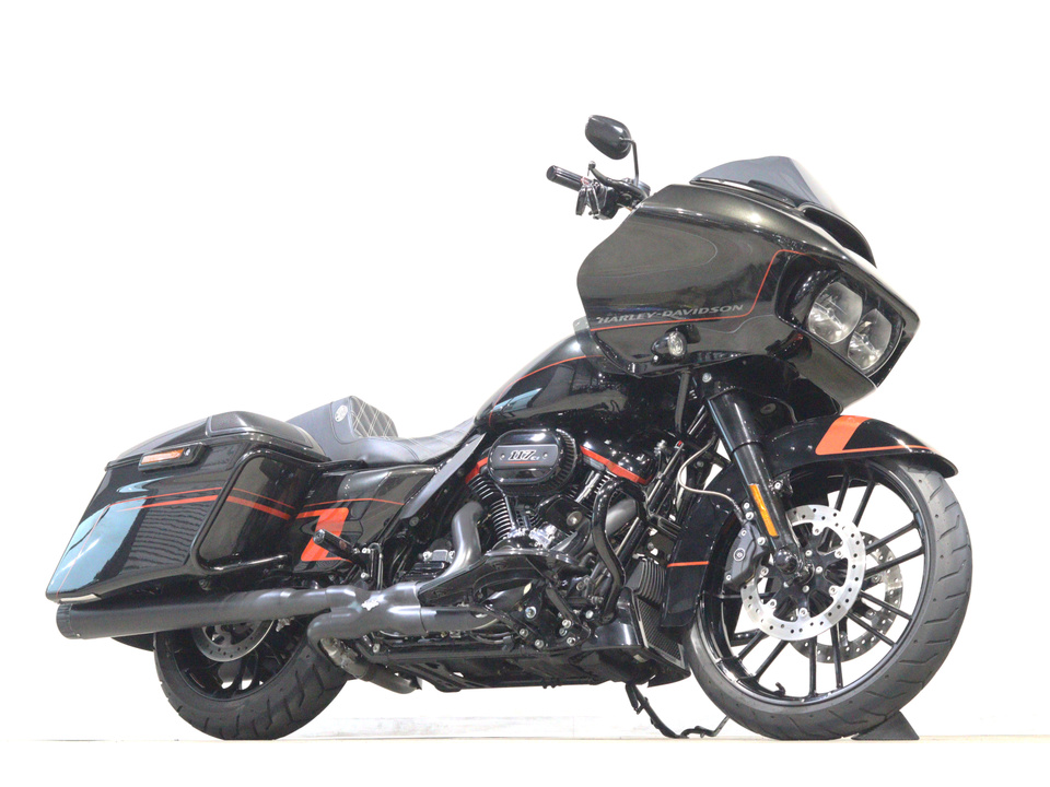 HARLEY-DAVIDSON FLTRXSE CVO