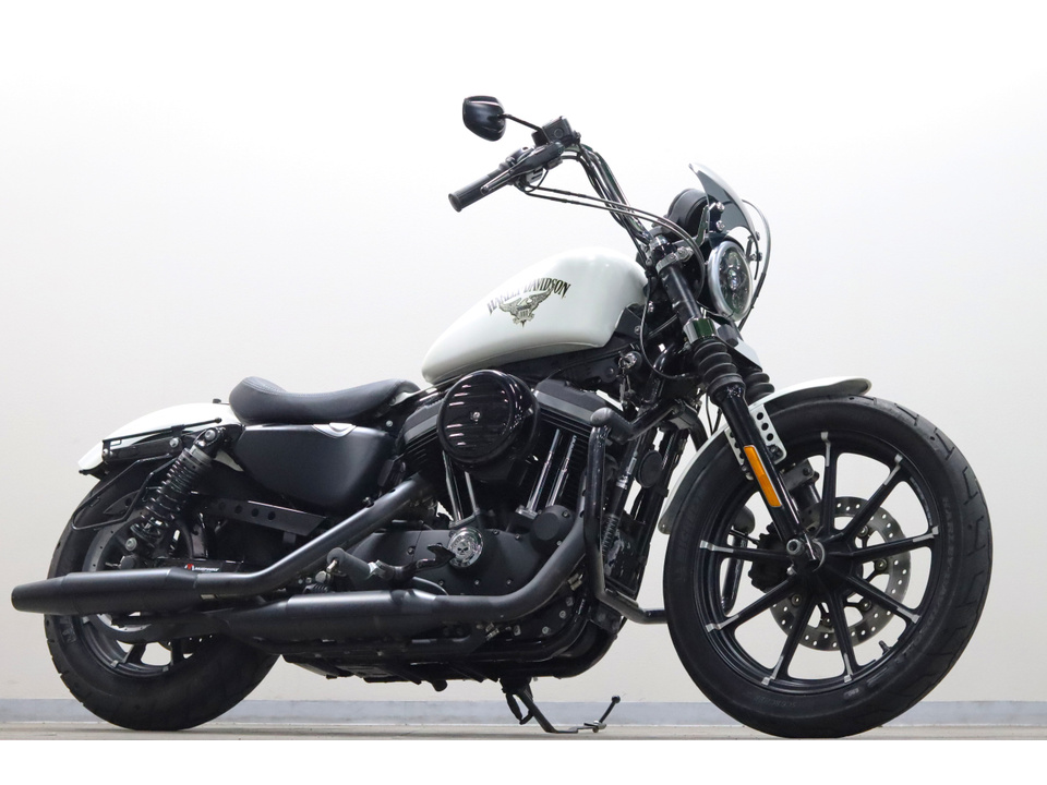 HARLEY-DAVIDSON XL883 N Iron