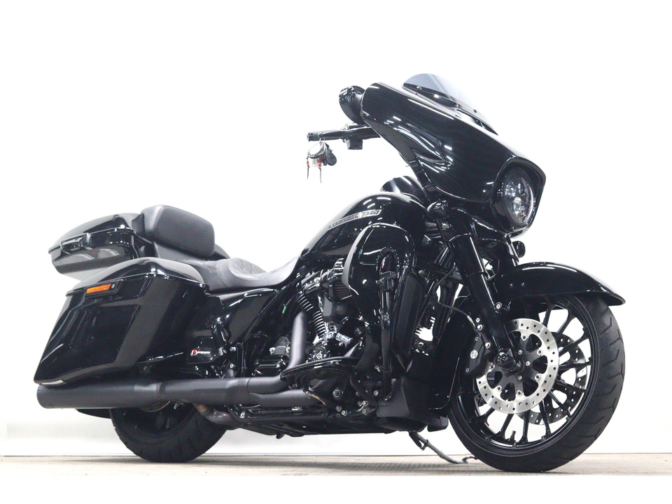 HARLEY-DAVIDSON FLHX Street Glide Special