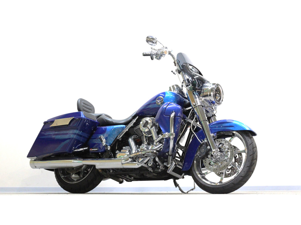 HARLEY-DAVIDSON FLHRSE5 CVO