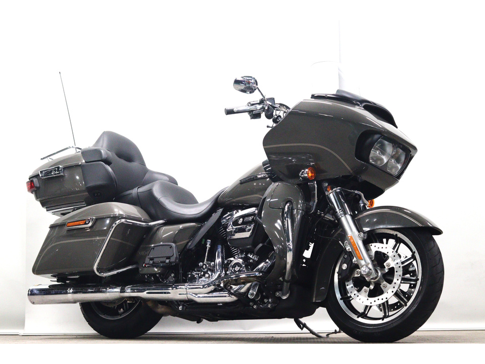 HARLEY-DAVIDSON FLTRU Road Glide Ultra
