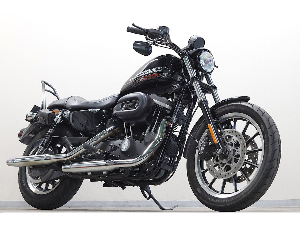 HARLEY-DAVIDSON XL883 R